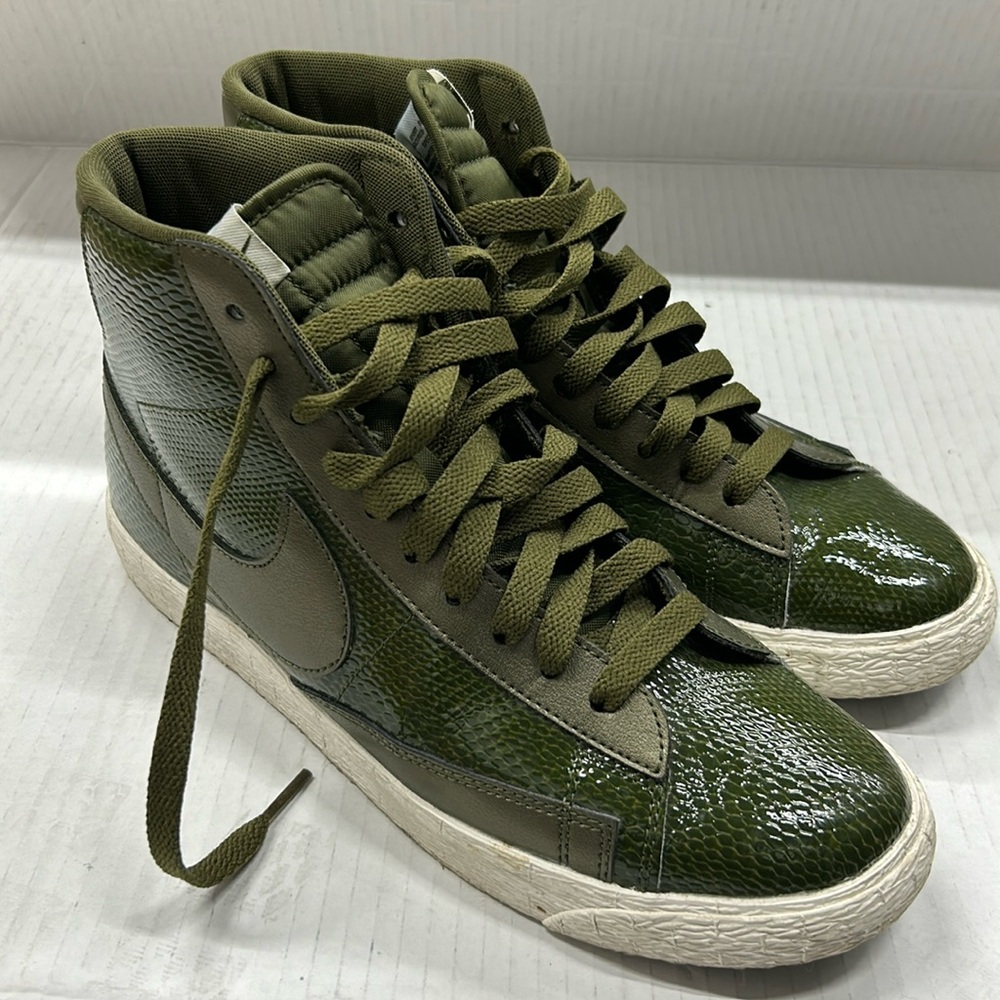 Nike Blazer green snakeskin high tops sneakers